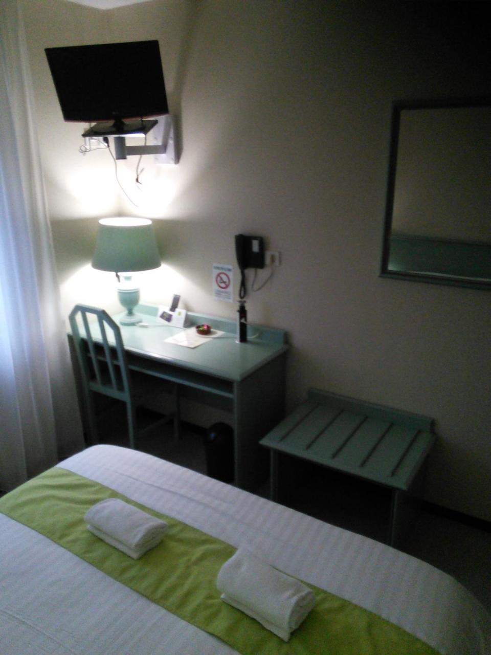 Hotel Du Commerce Tronget Luaran gambar